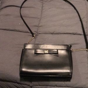 Like new Kate spade cross body. Used 3 times